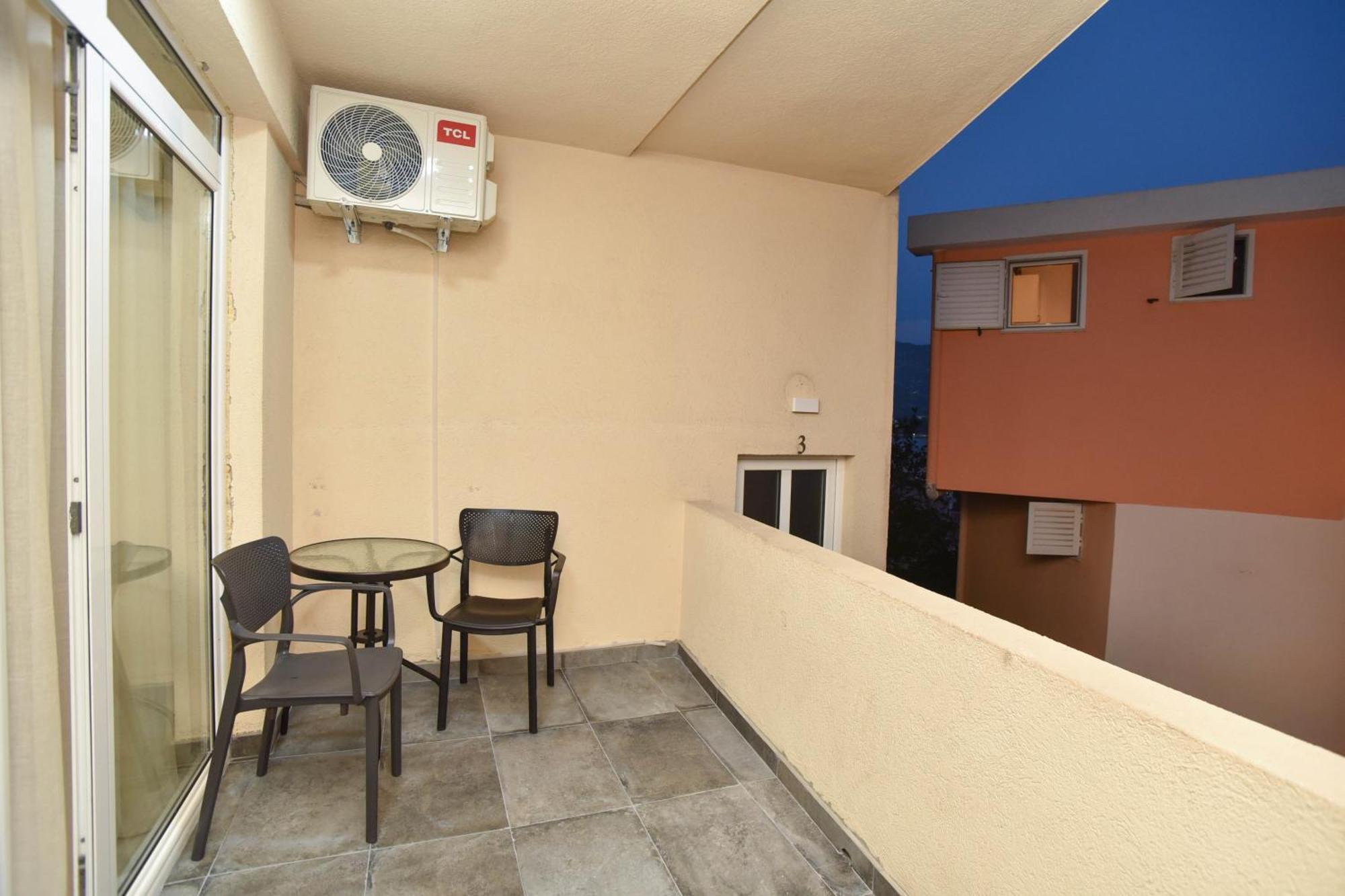 Apartments Jelusic Будва Екстериор снимка