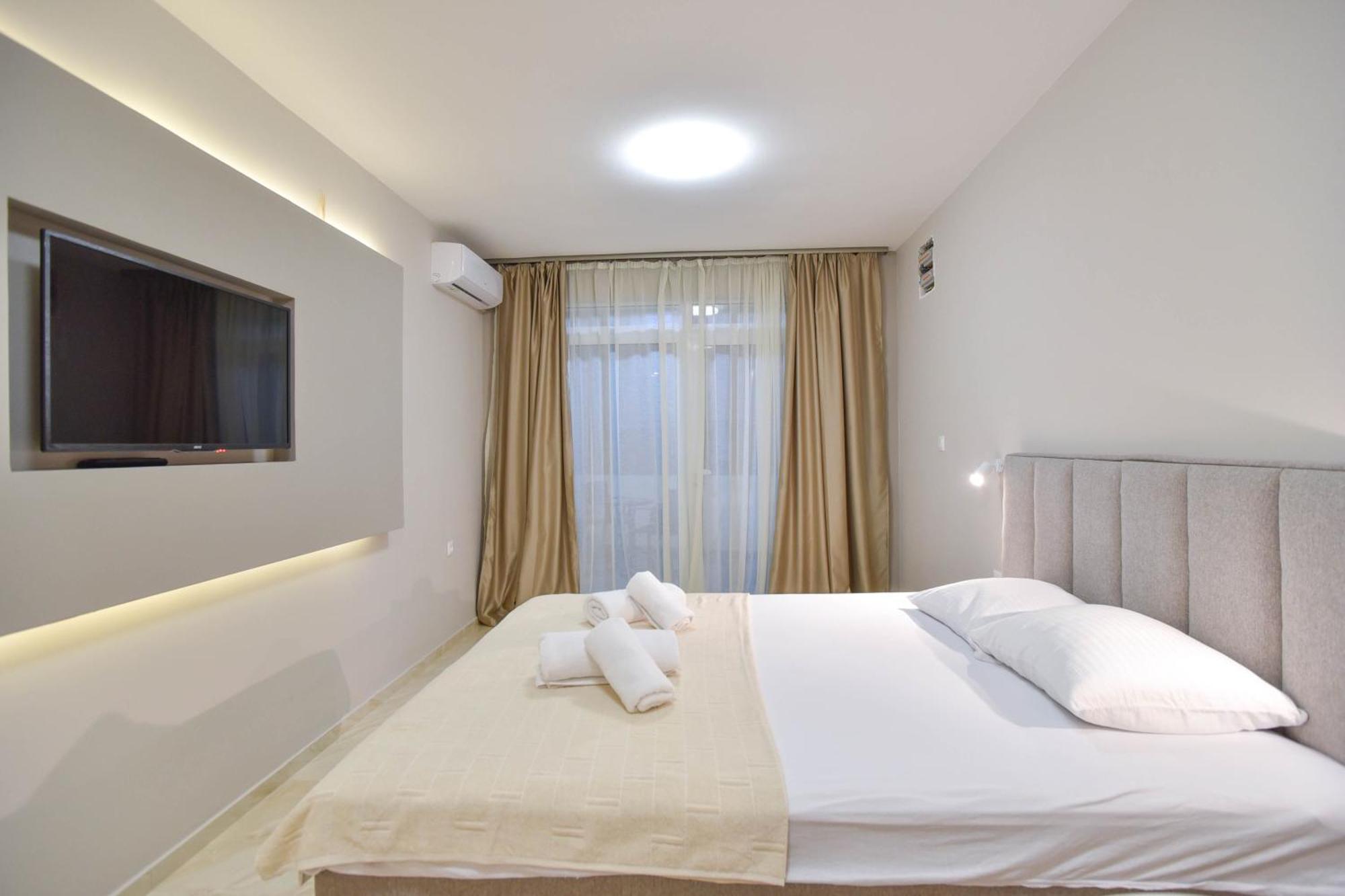 Apartments Jelusic Будва Екстериор снимка