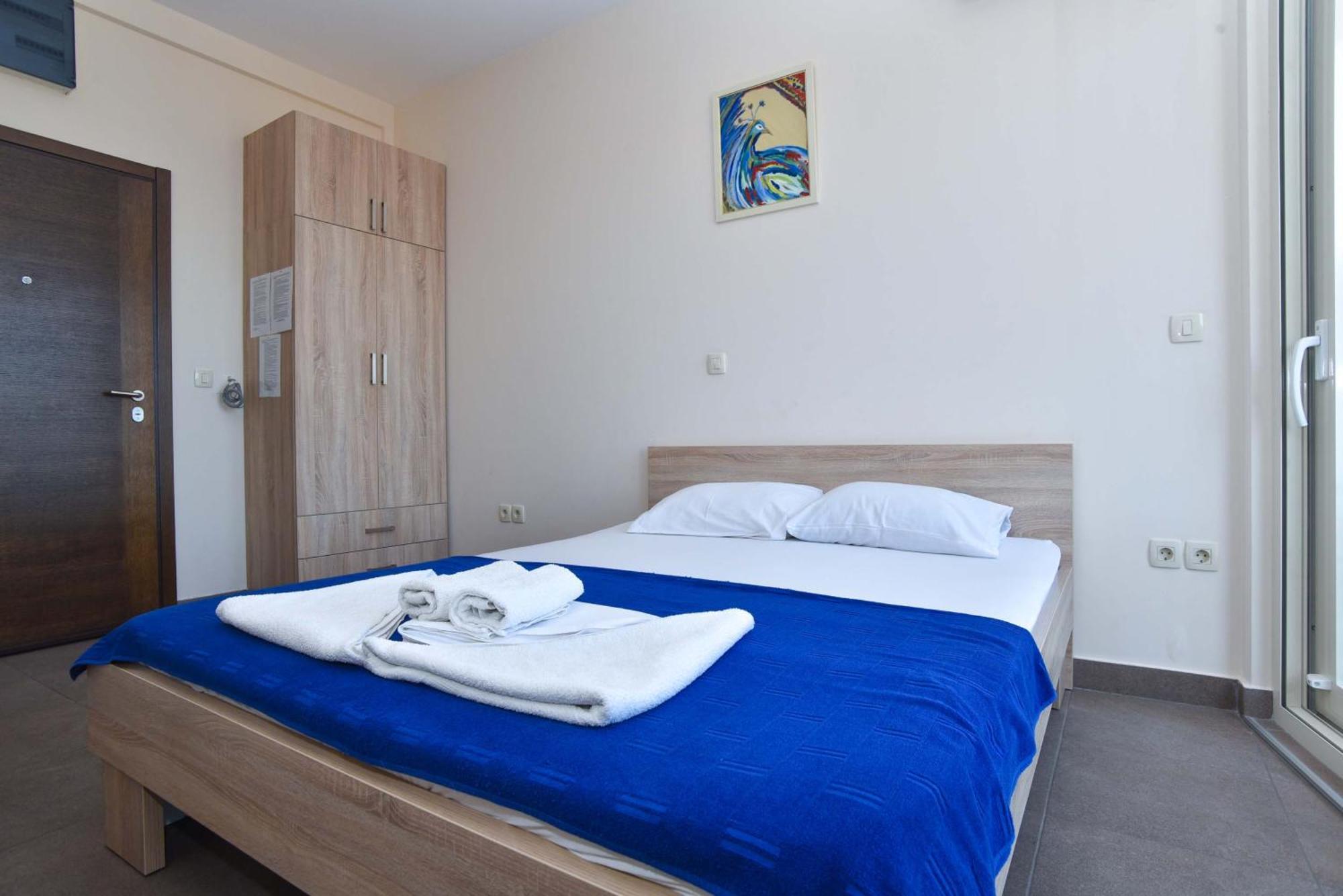 Apartments Jelusic Будва Стая снимка
