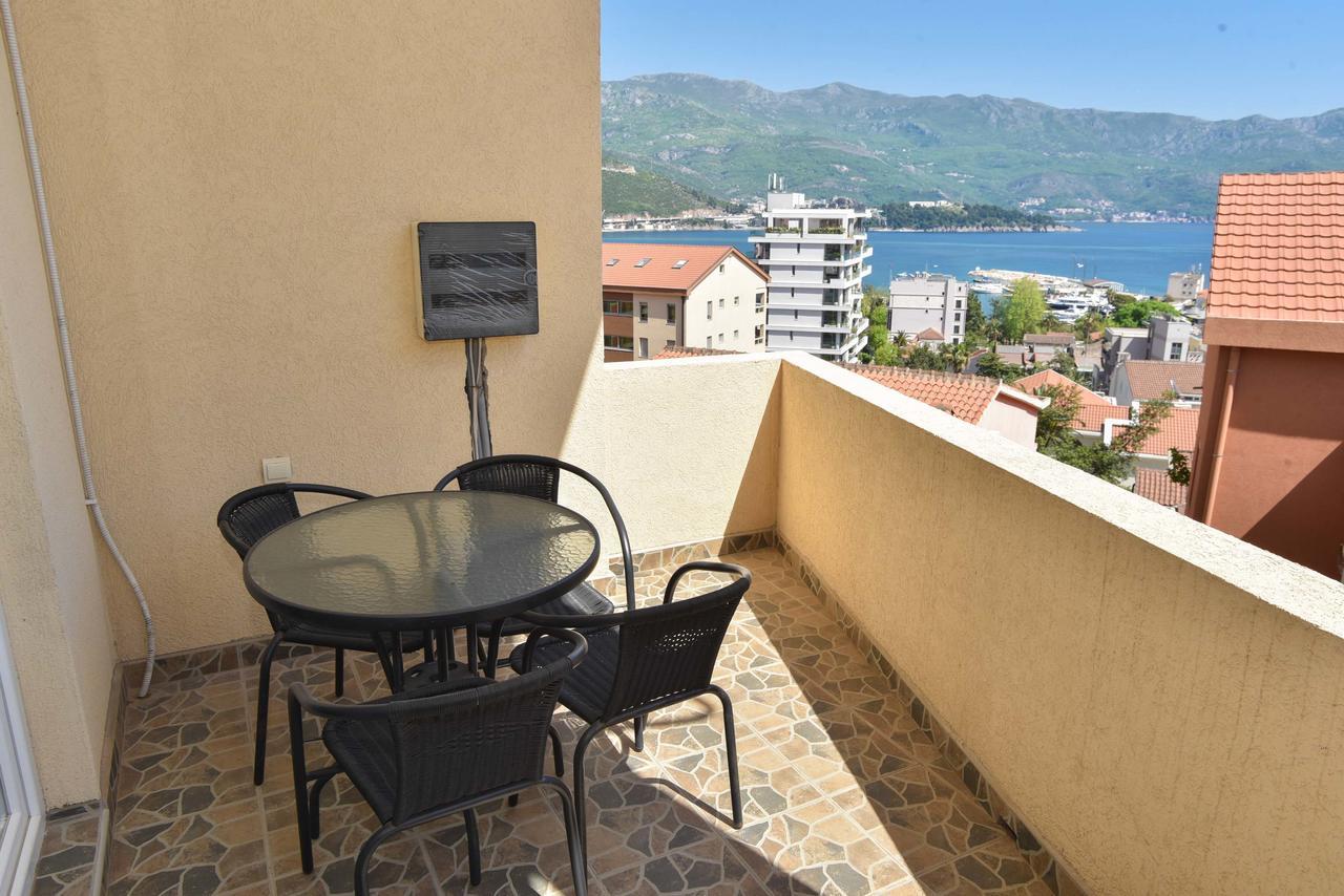Apartments Jelusic Будва Екстериор снимка