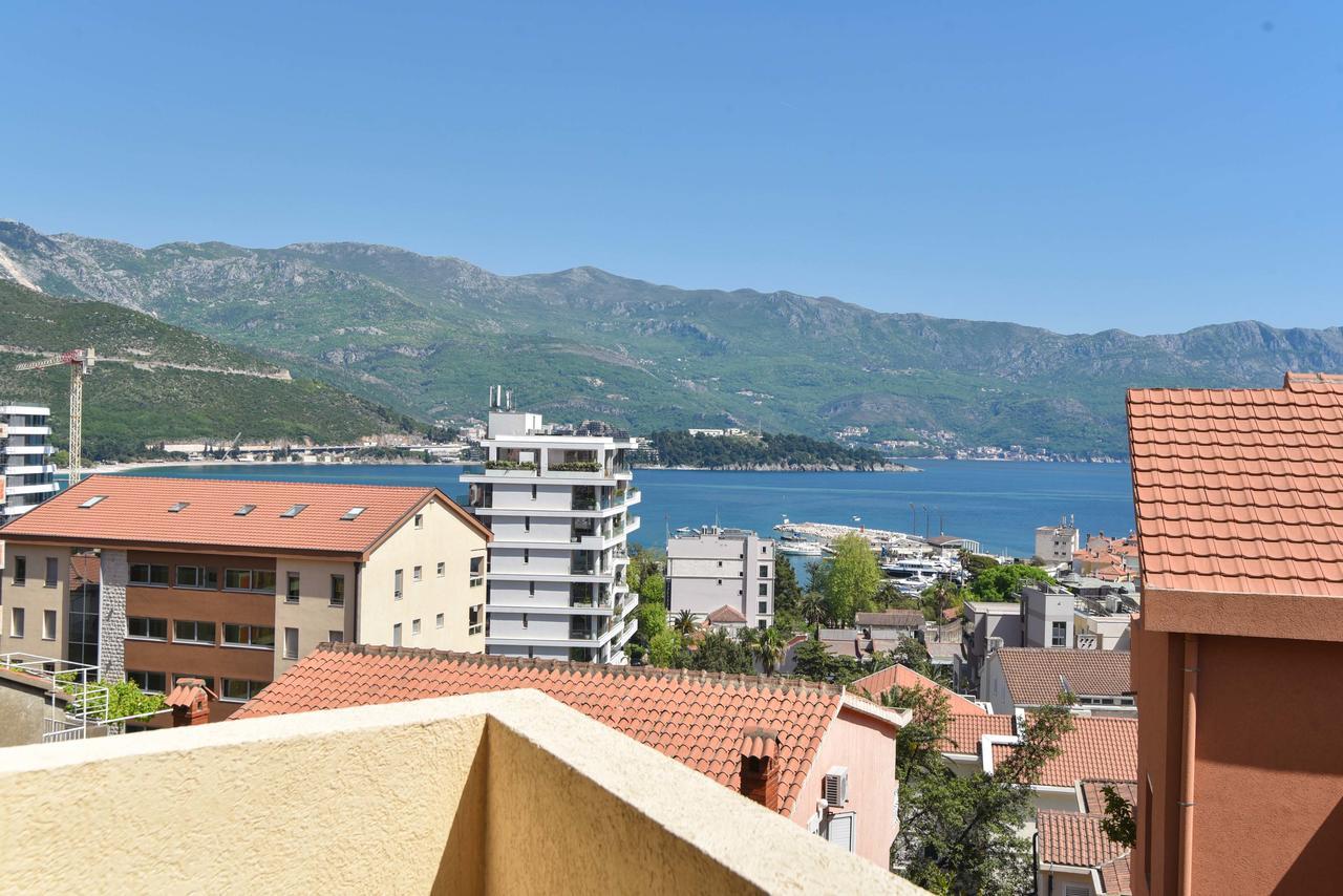 Apartments Jelusic Будва Екстериор снимка