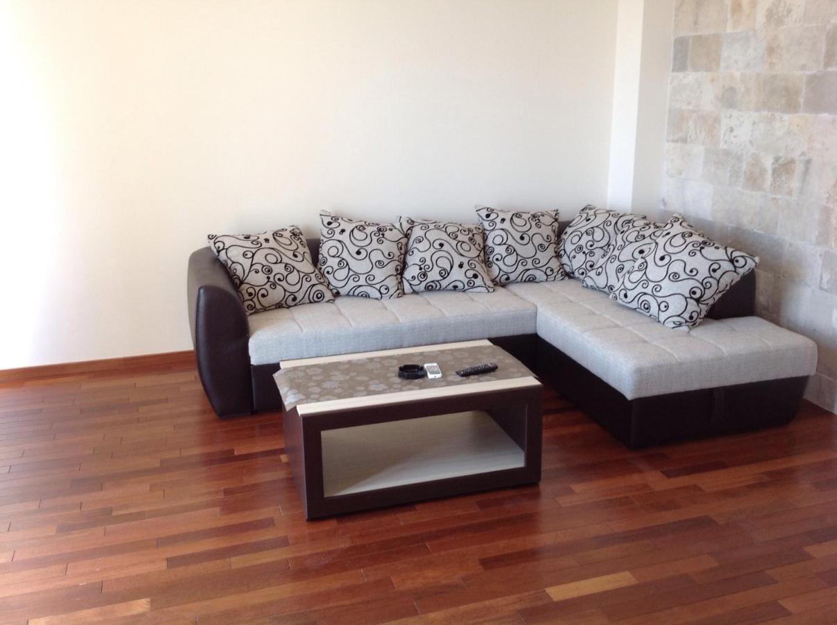 Apartments Jelusic Будва Стая снимка