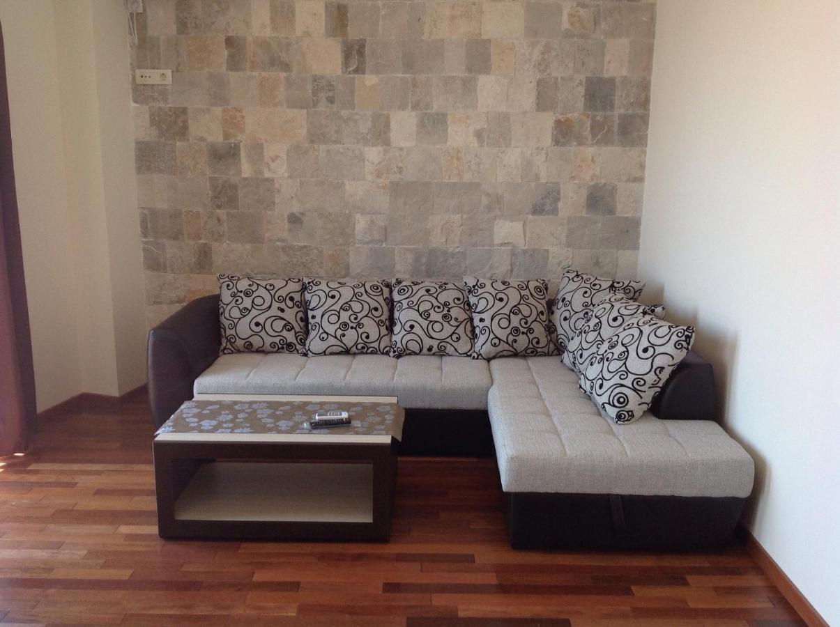 Apartments Jelusic Будва Стая снимка